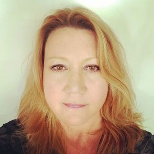 Meet your Posher, Lesley